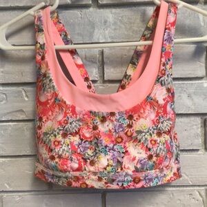 LULULEMON Pink patterned sports bra in Size 8- EUC